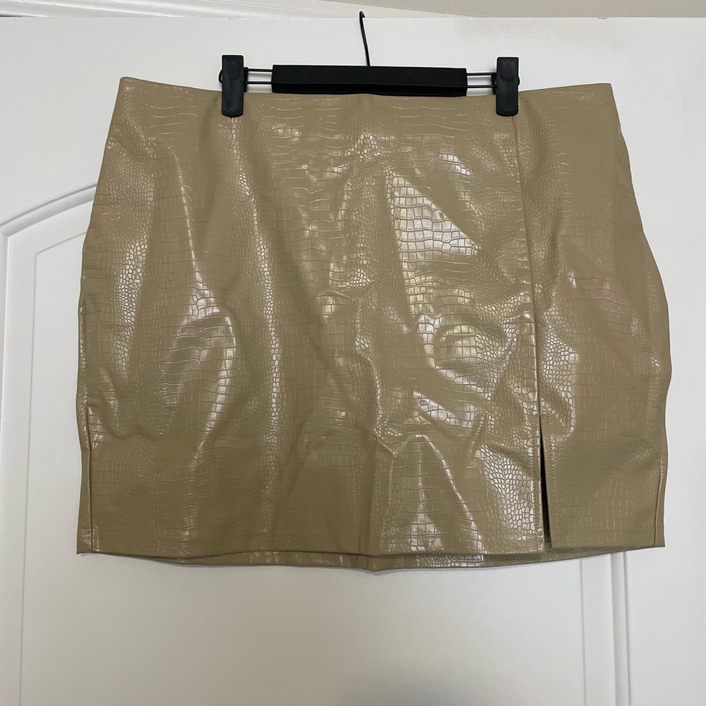 (New) Fashion Nova Leather Croc Mini Skirt